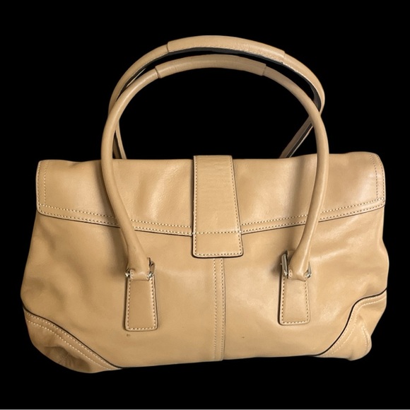 Vintage Coach Tan Satchel with Elegant Design Excellent Condition - Picture 3 of 7
